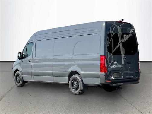 2024 Mercedes-Benz eSprinter 2500 Cargo 170 WB
