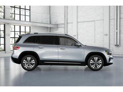 Cirrus Silver Metallic 2026 Mercedes-Benz GLB 250 Base