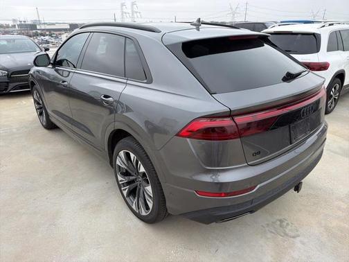 2025 Audi Q8 55 Prestige