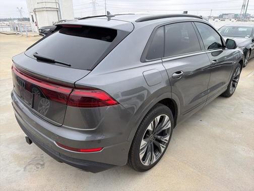 2025 Audi Q8 55 Prestige