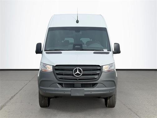 2025 Mercedes-Benz Sprinter 2500 High Roof