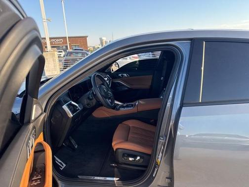 2024 BMW X6 M60i