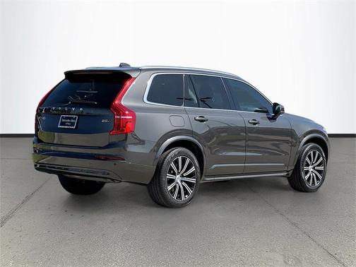 2023 Volvo XC90 B5 Core