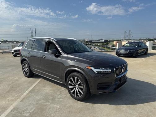 2023 Volvo XC90 B5 Core