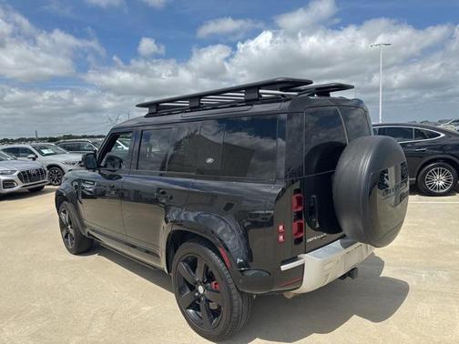 2022 Land Rover Defender 110 XS Edition