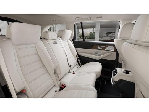 2025 Mercedes-Benz GLS 580 4MATIC