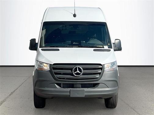 2025 Mercedes-Benz Sprinter 2500 Standard Roof