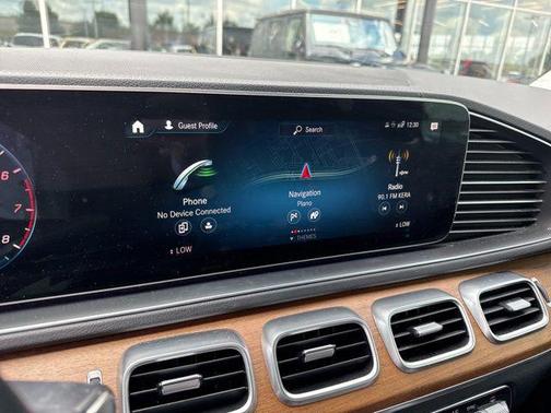 Cirrus Silver Metallic 2022 Mercedes-Benz GLS 450 4MATIC