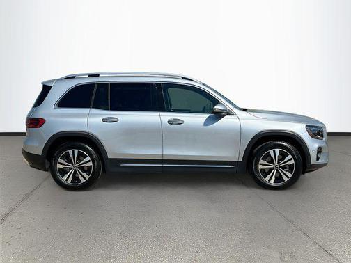 2026 Mercedes-Benz GLB 250 4MATIC