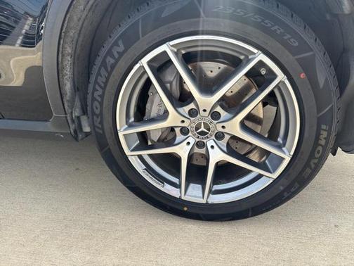2016 Mercedes-Benz GLC 300 Base