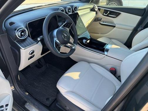 2025 Mercedes-Benz GLC 350e Base