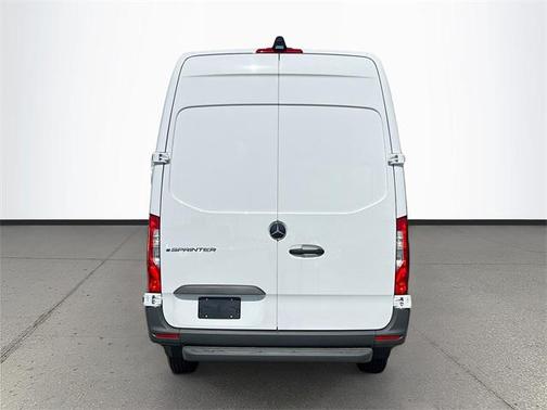 2024 Mercedes-Benz eSprinter 2500 Cargo 170 WB
