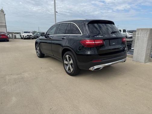 2018 Mercedes-Benz GLC 300 Base