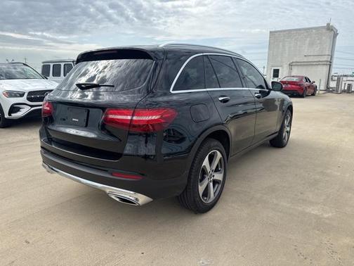 2018 Mercedes-Benz GLC 300 Base