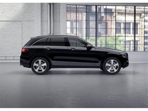 2018 Mercedes-Benz GLC 300 Base