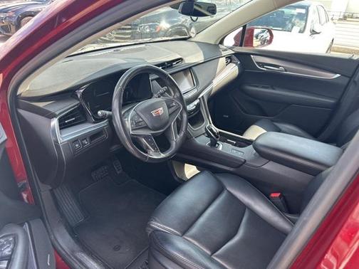 2018 Cadillac XT5 Premium Luxury