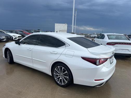 2019 Lexus ES 350 Base