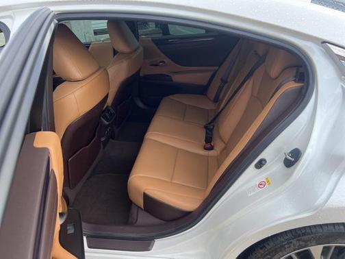 2019 Lexus ES 350 Base