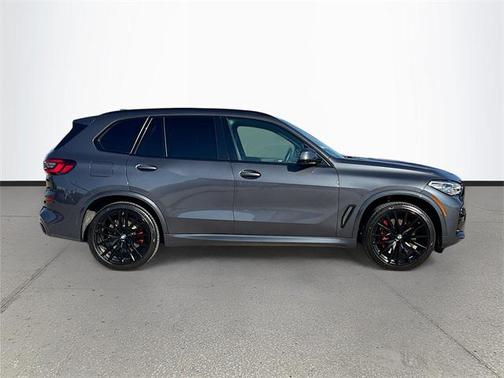 2021 BMW X5 M50i