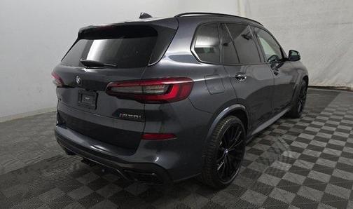 2021 BMW X5 M50i