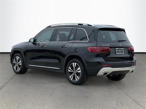 2025 Mercedes-Benz GLB 250 4MATIC