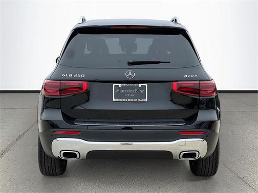 2025 Mercedes-Benz GLB 250 4MATIC