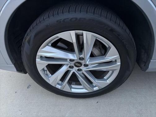 2022 Audi Q7 55 Premium Plus