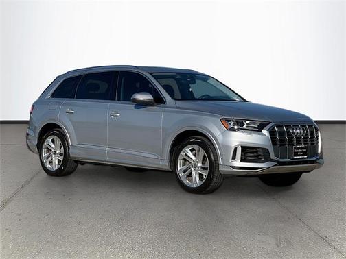 2022 Audi Q7 55 Premium Plus