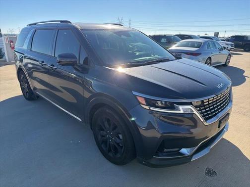 2024 Kia Carnival SX