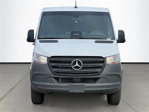 2025 Mercedes-Benz Sprinter 2500 Standard Roof