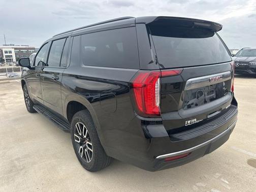 2023 GMC Yukon XL 4WD AT4