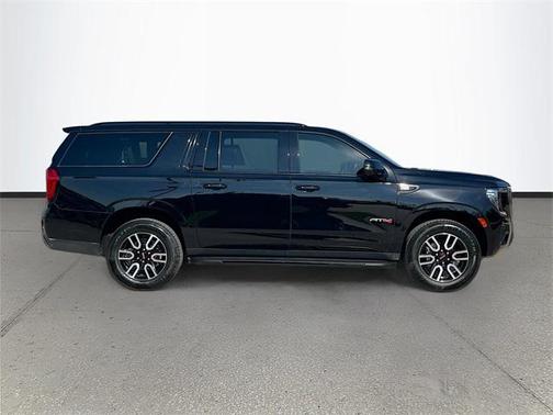 2023 GMC Yukon XL 4WD AT4