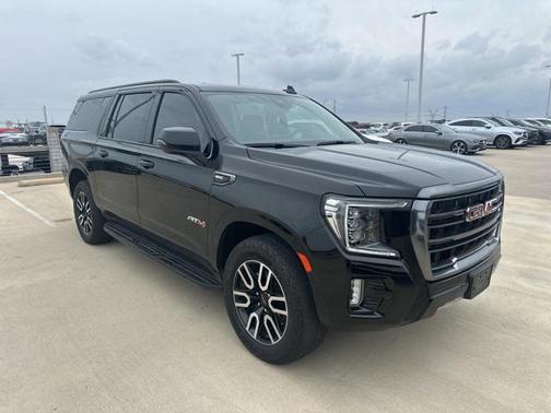 2023 GMC Yukon XL 4WD AT4