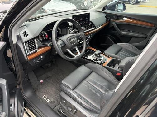 2021 Audi Q5 45 Prestige