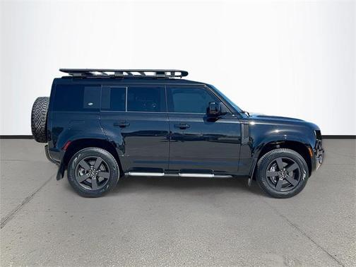 2024 Land Rover Defender 110 P400 X-Dynamic SE