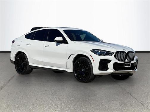 2022 BMW X6 M50i