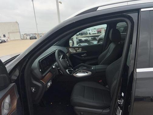 2025 Mercedes-Benz GLE 450e 4MATIC