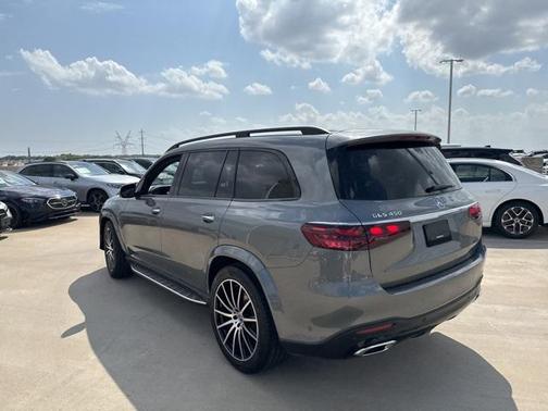 2025 Mercedes-Benz GLS 450 4MATIC