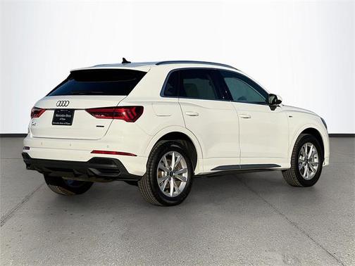 2024 Audi Q3 Premium 45 TFSI S line quattro Tiptronic