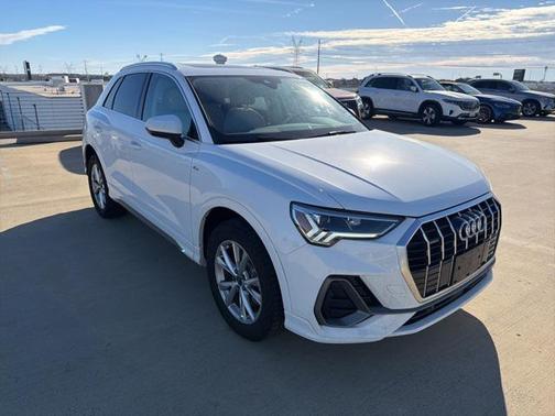 2024 Audi Q3 Premium 45 TFSI S line quattro Tiptronic