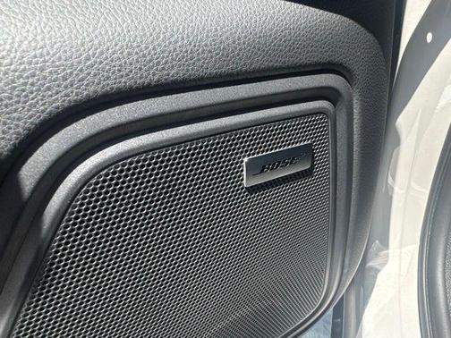 Chalk 2025 Porsche Macan Macan