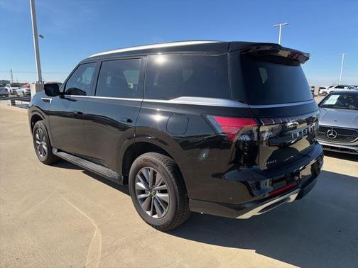 2025 INFINITI QX80 PURE AWD