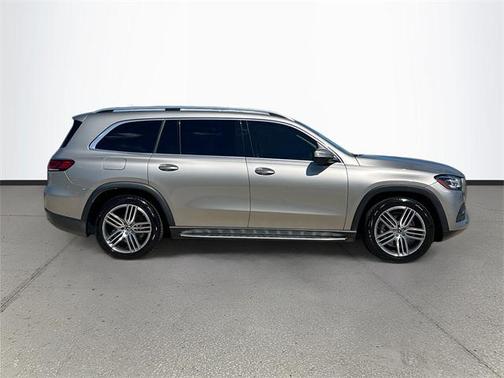 2022 Mercedes-Benz GLS 450 4MATIC