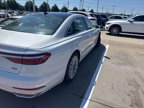 Glacier White Metallic 2020 Audi A8 L 60