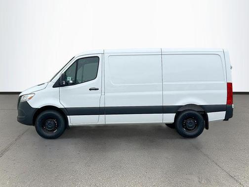 Arctic White 2026 Mercedes-Benz Sprinter 2500 Standard Roof