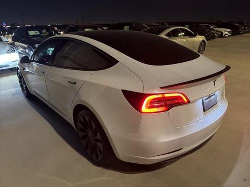 2023 Tesla Model 3 Performance