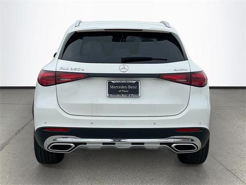 2025 Mercedes-Benz GLC 350e Base