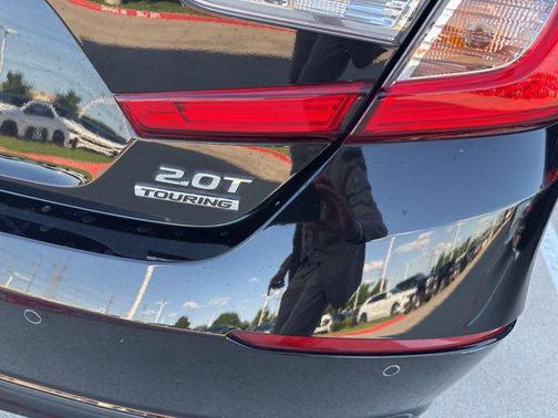 Crystal Black Pearl 2020 Honda Accord Touring 2.0T