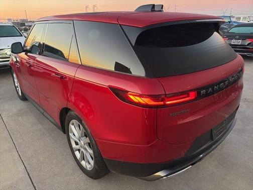 2025 Land Rover Range Rover Sport SE