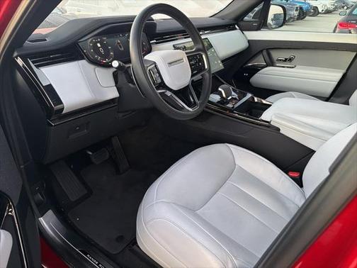 2025 Land Rover Range Rover Sport SE